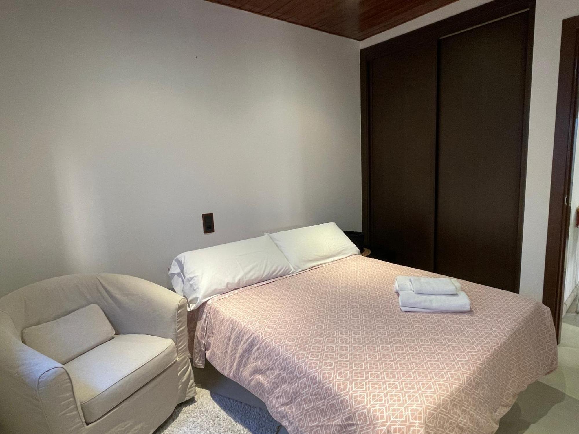 El Patio De Toledo Apartment Room photo